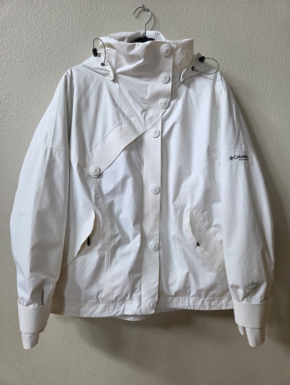 Columbia Women's Titanium Winter Jacket  In White Size XL